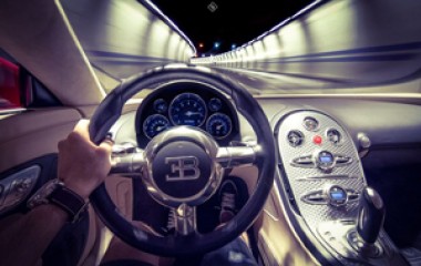 Tản Mạn Về Xe Bugatti –  Sự Thật Ít Biết Về Phi Thuyền 4 Bánh Triệu Đô